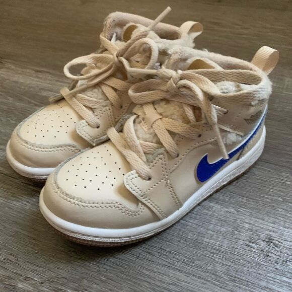 Nike Air Jordan Sneakers Sherpa Fleece Multi Color Beige Kids Toddler Size 9C - Picture 1 of 16